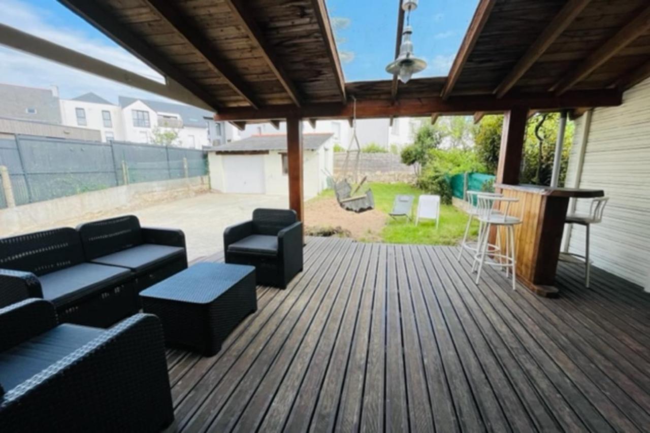 Nice 130M With Terrace Garden In Ван Екстериор снимка